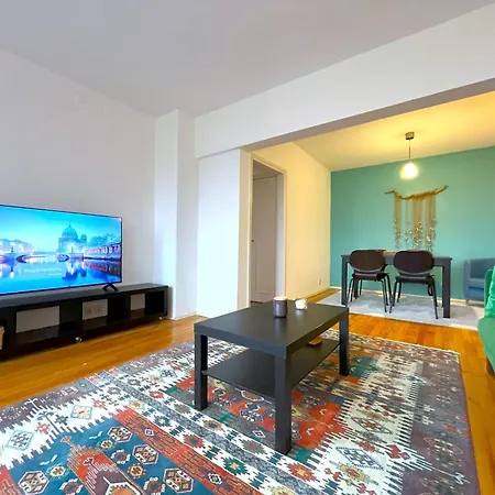 Cozy Flat Next To Akmerkez In Etiler Apartment